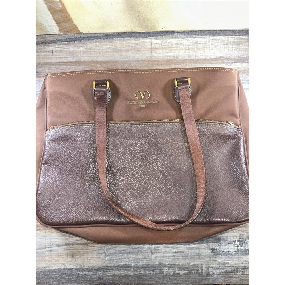 Valentino‎ Garavani Sport Tote Bag W/ Certificate Of Authenticity & Key Chain